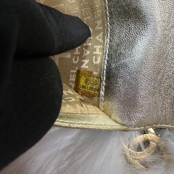 ❌SOLD❌ Authentic Chanel Denim CC Zip Around Zippy Continental Wallet - Picture 15 of 17